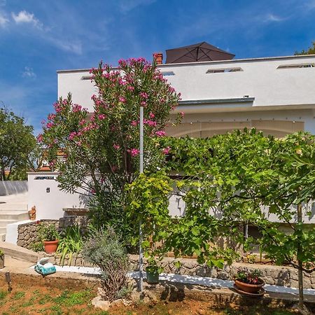 Appartement Apartman Hana à Omišalj Extérieur photo