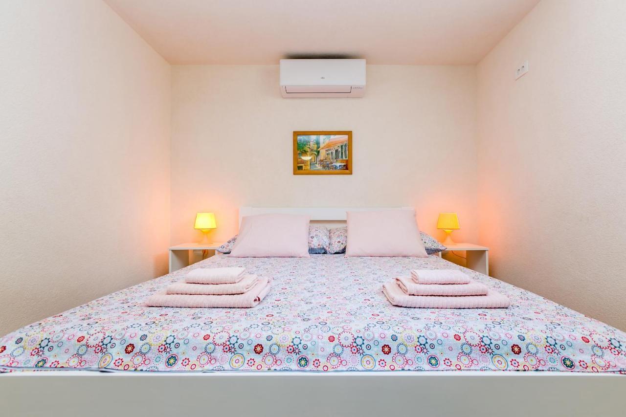 Appartement Apartman Hana à Omišalj Extérieur photo